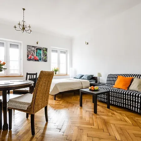 Apartment Local Poznanska